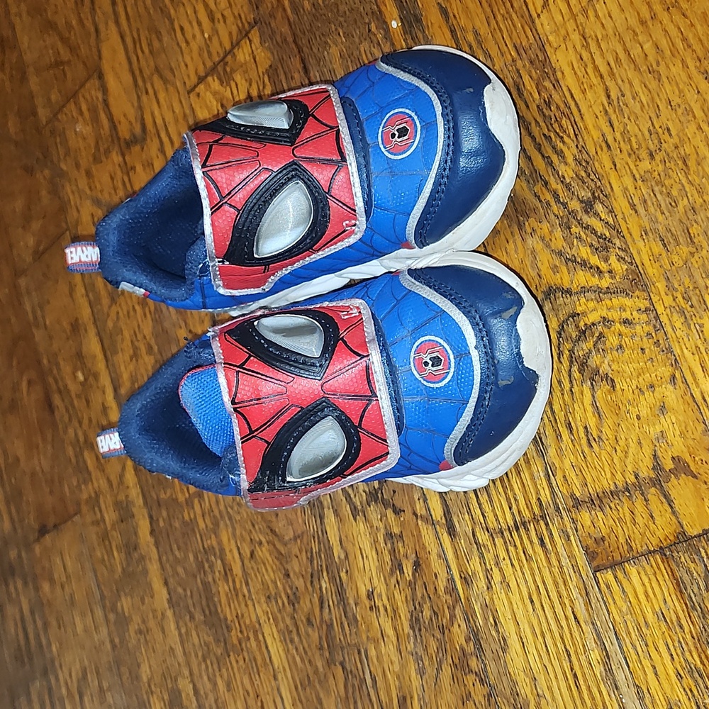 Kids shoes